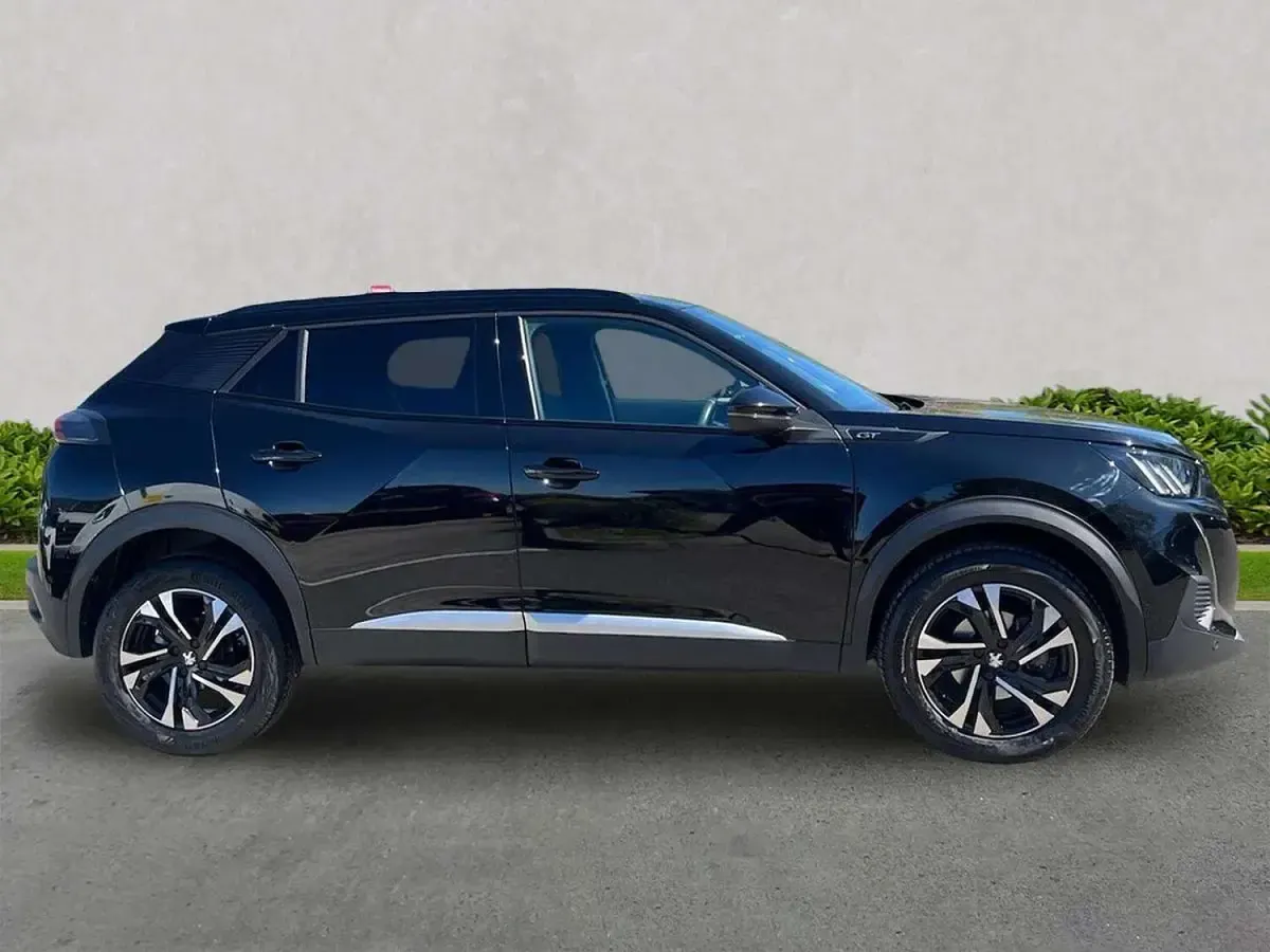 Used Peugeot 2008 GT 130 HP (95 kW) 2023 Black SUV