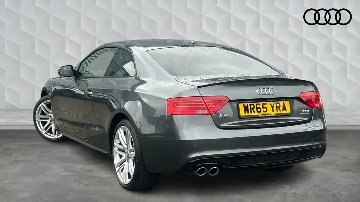 Used Audi A5 Black Edition 190 HP (139 kW) 2015 Grey Coupe