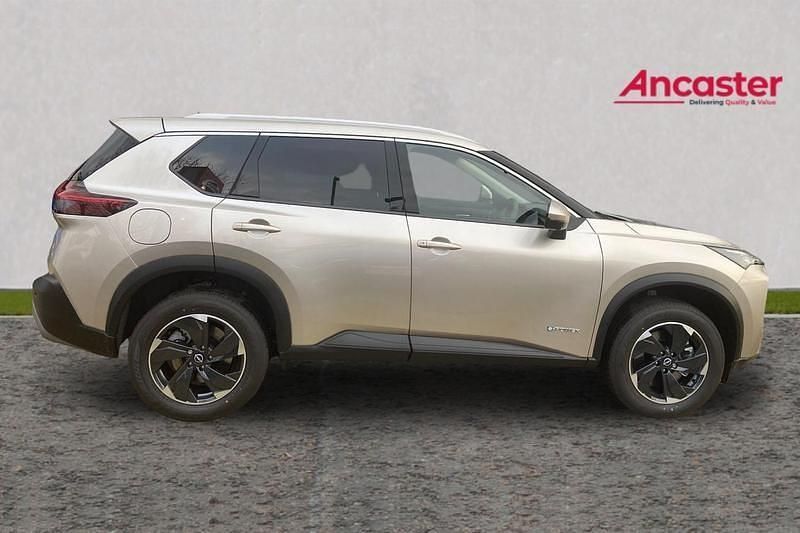 New Nissan X-Trail N-Connecta 210 HP (154 kW) 2025 Silver SUV
