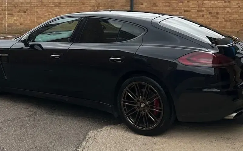 Used Porsche Panamera Diesel 300 HP (220 kW) 2015 Black Hatchback
