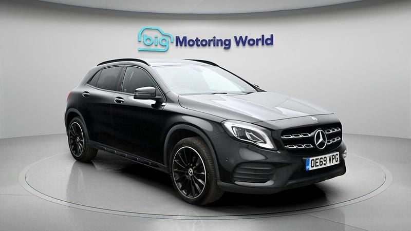 Used Mercedes GLA180 AMG line 122 HP (89 kW) 2019 Black SUV
