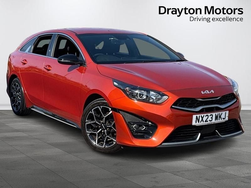 Used Kia ProCeed GT-Line 160 HP (117 kW) 2023 Orange Estate