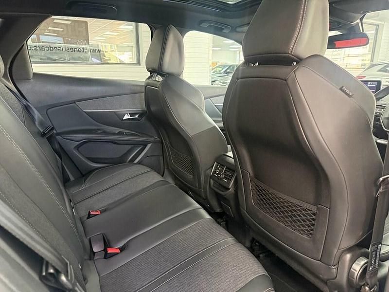 Used Peugeot 3008 GT-line 130 HP (95 kW) 2019 White SUV