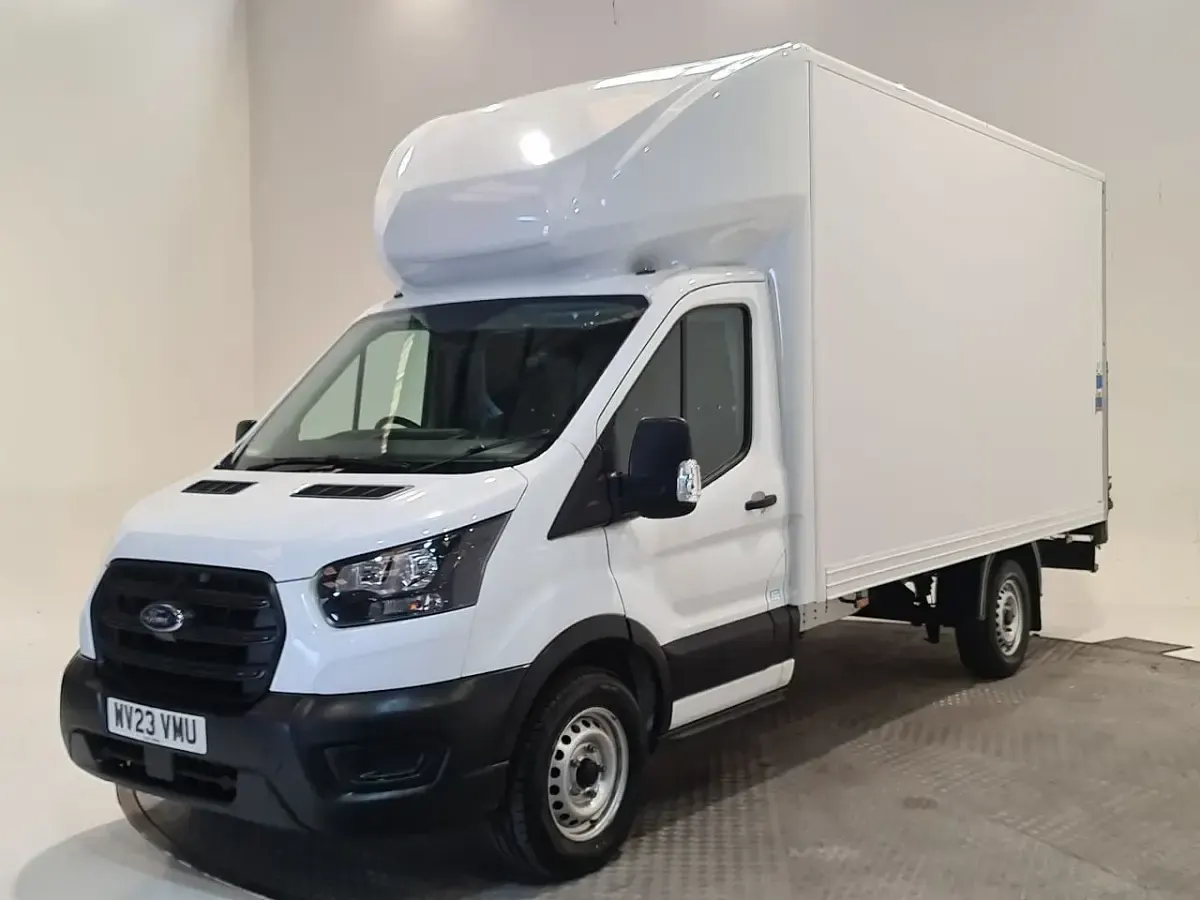 Usado Ford Transit 130 CV (95 kW) 2023 Blanco Descapotable