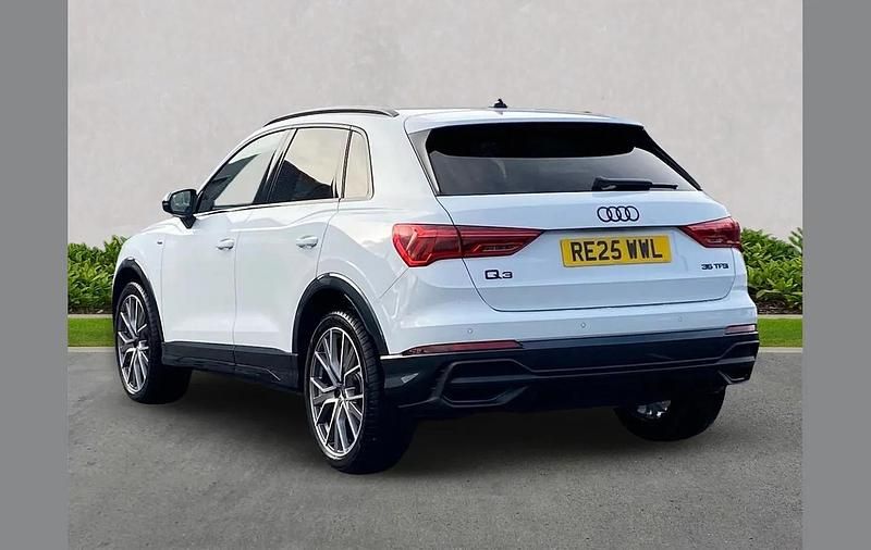 Used Audi Q3 Black Edition 150 HP (110 kW) 2025 White SUV