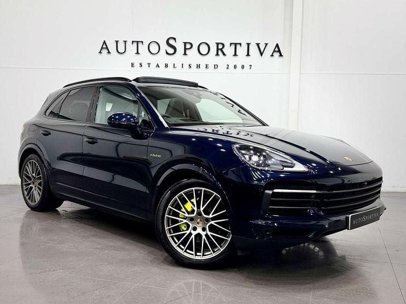 Blue Used 2023 Porsche Cayenne Platinum Edition SUV | £66,900 (Fair price) - Image 1/4