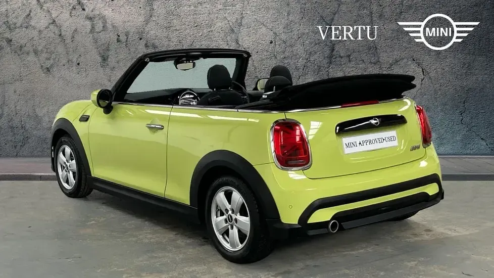 Used Mini Cooper Classic 134 HP (98 kW) 2022 Yellow Hatchback