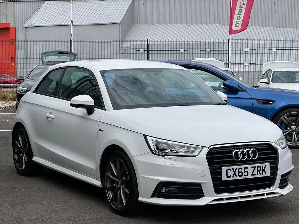 Used Audi A1 S-Line 116 HP (85 kW) 2015 White Hatchback