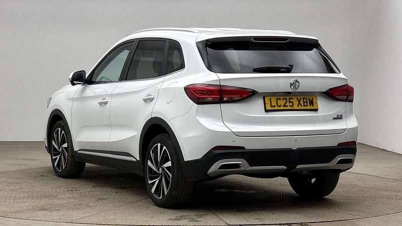 Used MG ZS Trophy 196 HP (144 kW) 2025 White SUV