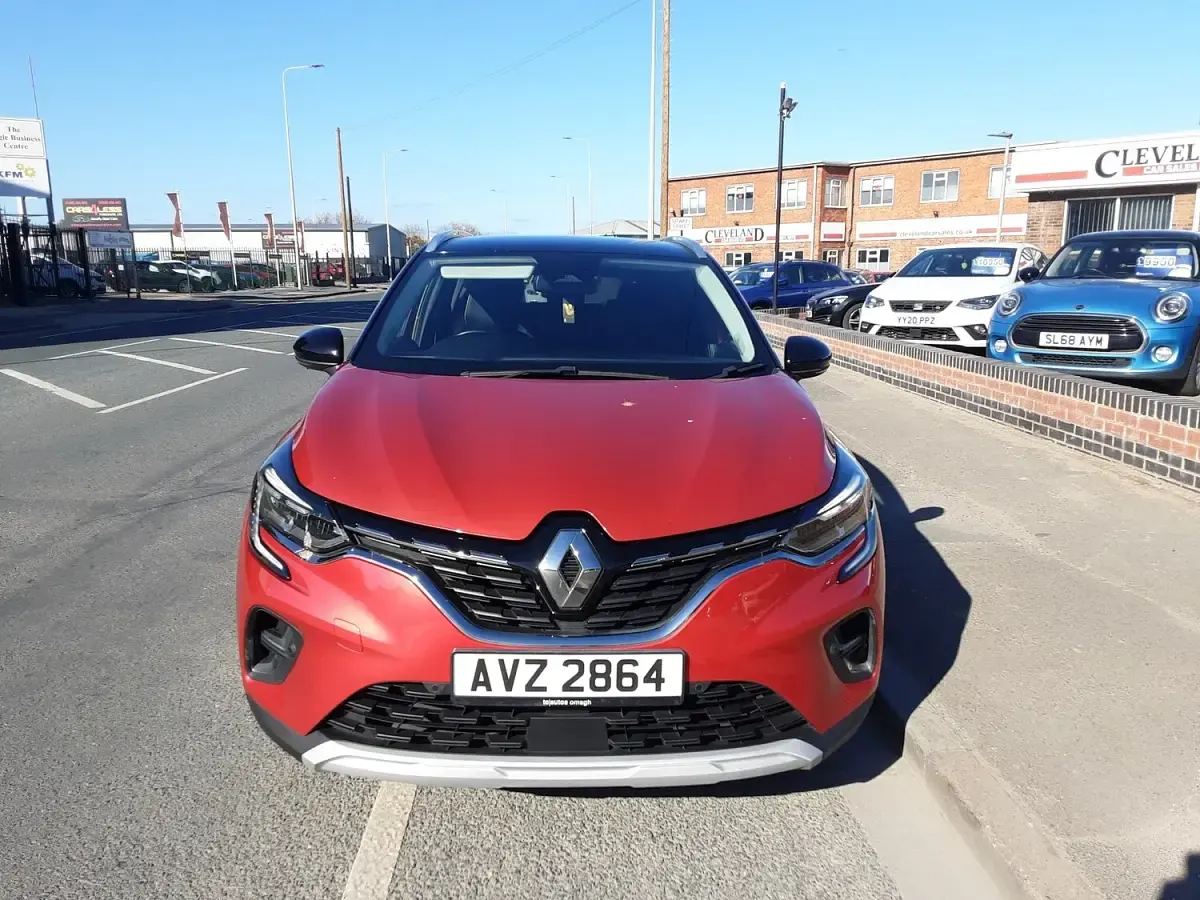 Used Renault Captur Techno 2022 Red and black SUV