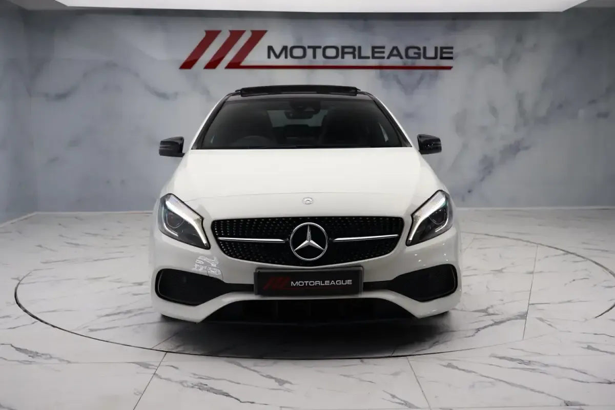 Used Mercedes A200 AMG Line Premium Plus 136 HP (100 kW) 2016 White Hatchback