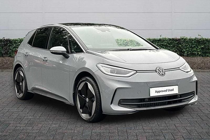 Moonstone grey New 2025 VW ID.3 Pro Hatchback | £31,990 (Good price) - Image 1/4