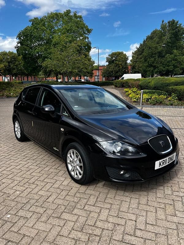 Black Used 2011 Seat Leon Copa Hatchback | £2,050 (Good price) - Image 1/4