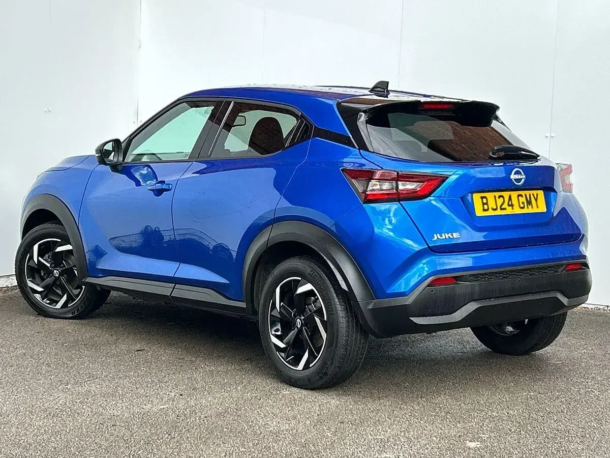 Used Nissan Juke N-Connecta 114 HP (83 kW) 2024 Blue SUV