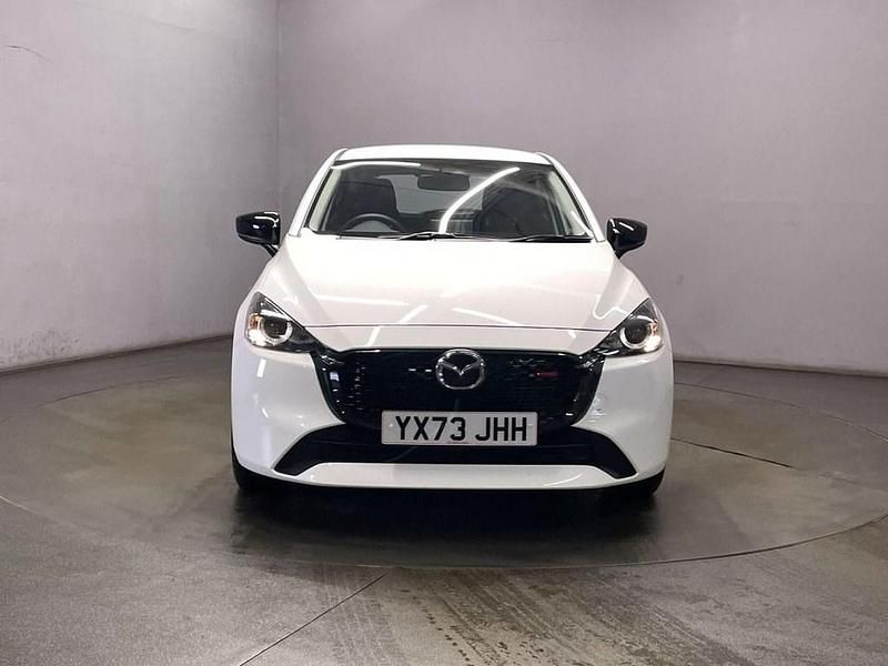 Usado Mazda 2 Homura-Line 90 HP (66 kW) 2023 Branco Citadino