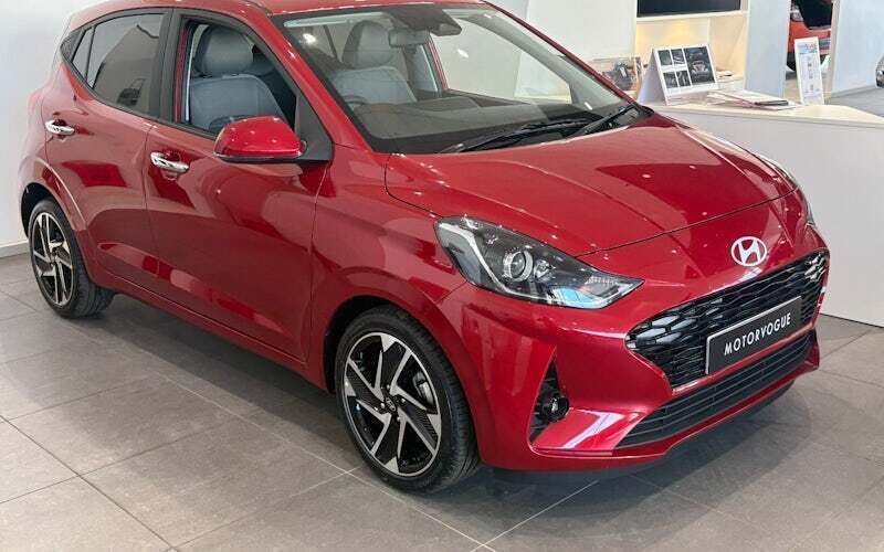 New 2025 Hyundai i10 Premium Hatchback | £16,990 (Fair price) - Image 1/4