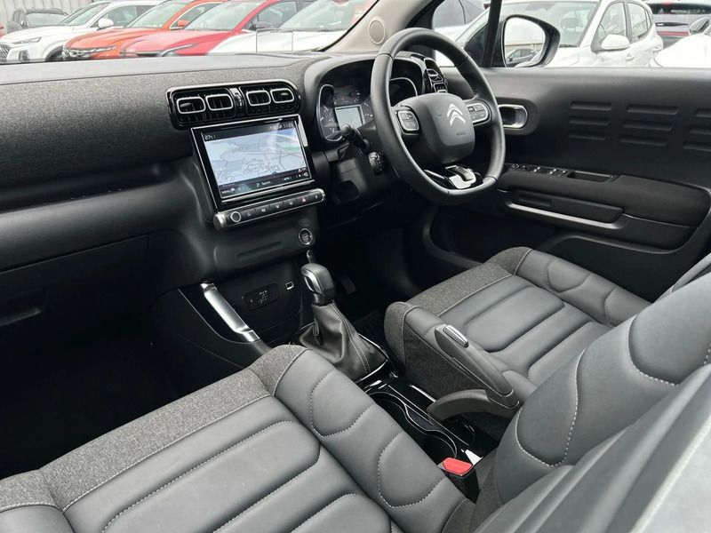 Image 2/4