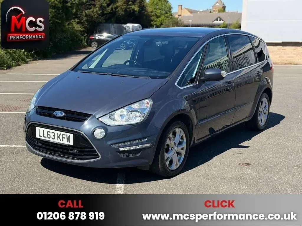 Usado Ford S-MAX Titanium 163 HP (119 kW) 2014 Cinzento Monovolume