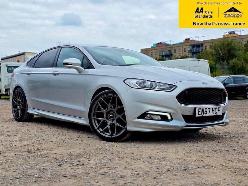 Silver Used 2018 Ford Mondeo ST-Line Hatchback | £10,988 (Fair price) - Image 1/4