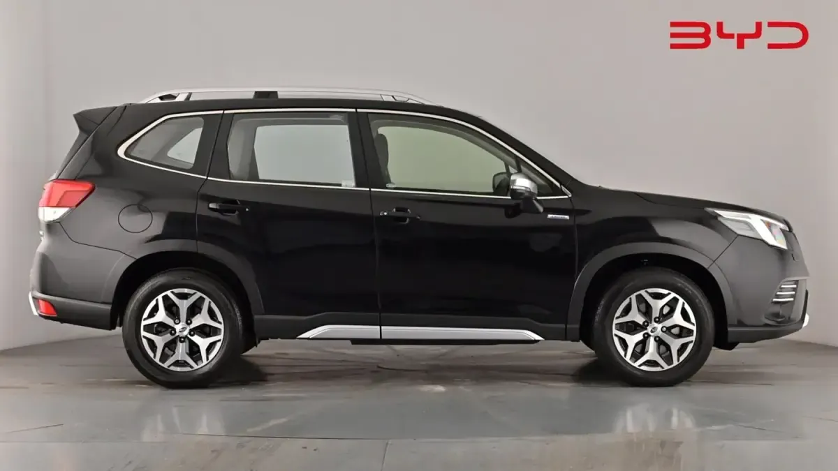 Begagnad Subaru Forester XE 150 HK (110 kW) 2023 Svart SUV