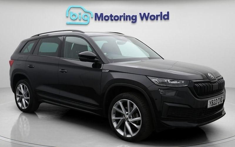 Used 2024 Skoda Kodiaq SportLine SUV | £27,700 (Good price) - Image 1/4