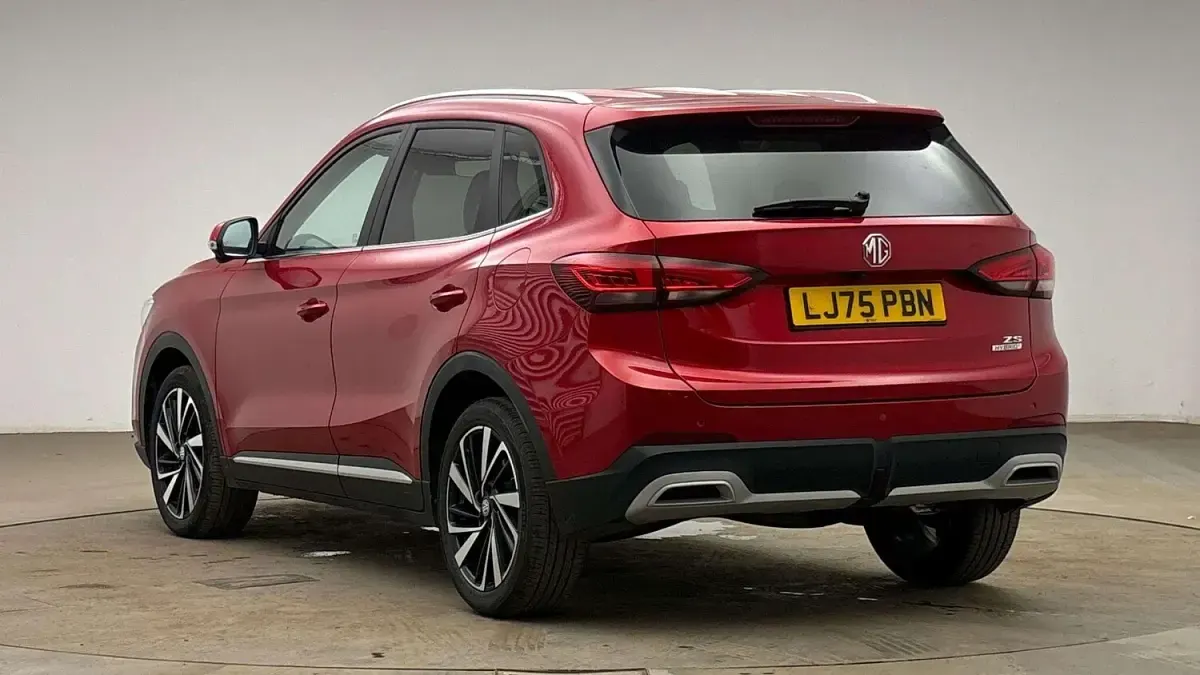 Used MG ZS Trophy 196 HP (144 kW) 2025 Red SUV