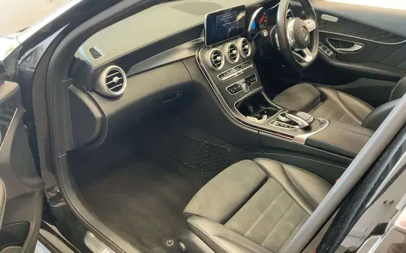 Used Mercedes C200 AMG line 184 HP (135 kW) 2019 Black Estate