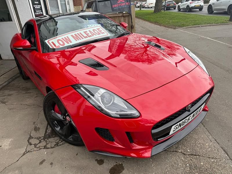 Used Jaguar F-Type Supercharged 375 HP (275 kW) 2015 Red Coupe