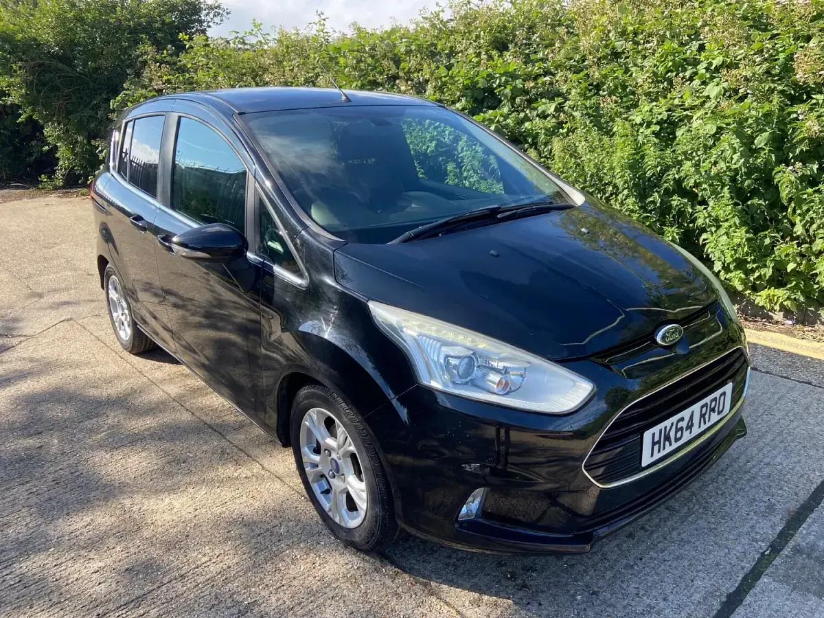 Used Ford B-MAX Zetec 105 HP (77 kW) 2015 Black MPV