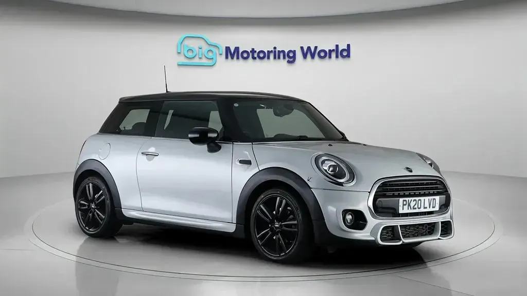 Używany Mini Cooper Hatch 136 KM (100 kW) 2020 Hatchback
