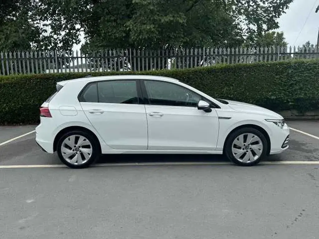 Used VW Golf VII 115 HP (84 kW) 2021 Hatchback