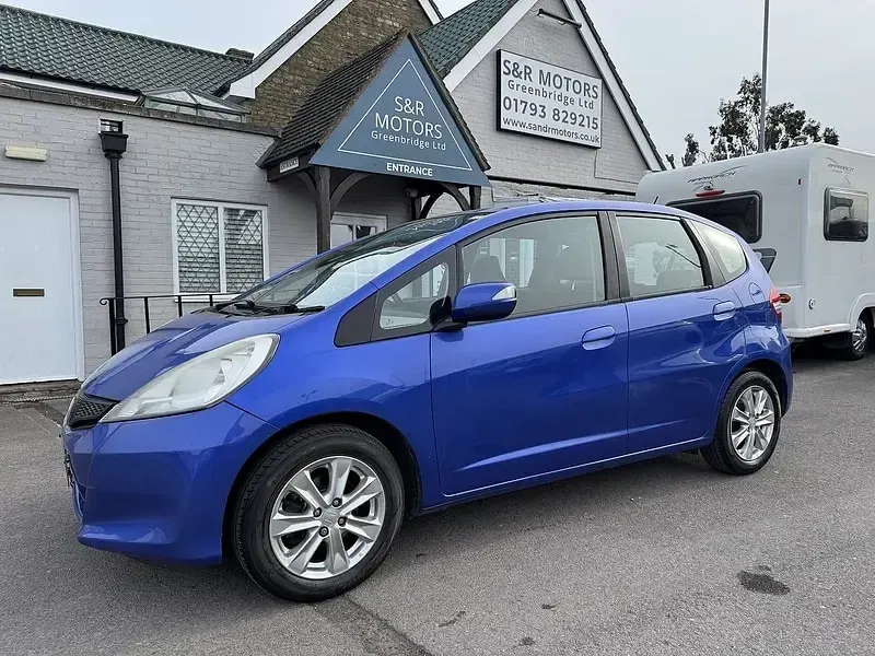 Used Honda Jazz ES 2013 Blue Hatchback