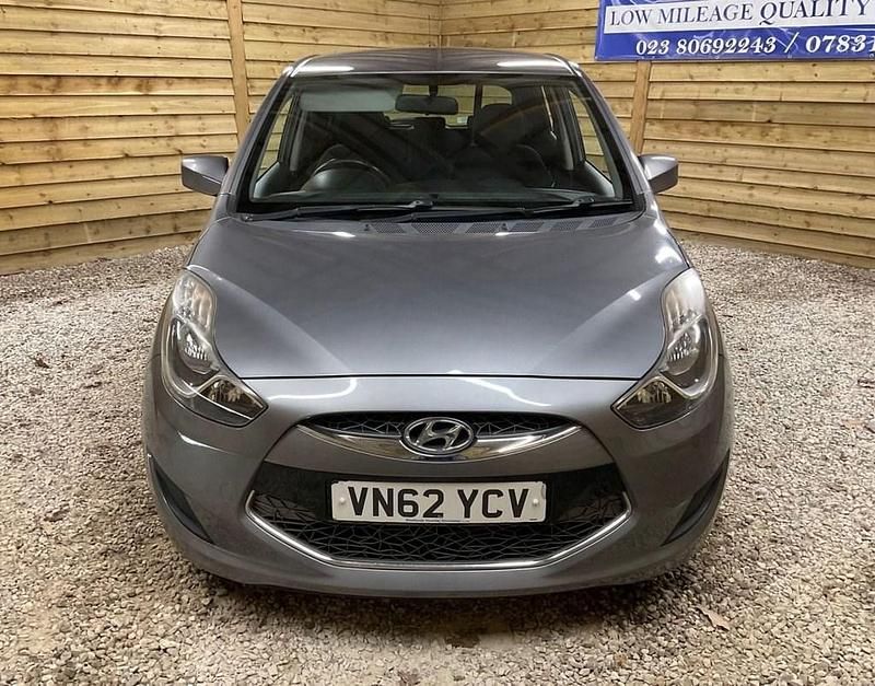 Used Hyundai ix20 Active 123 HP (90 kW) 2012 Grey Hatchback
