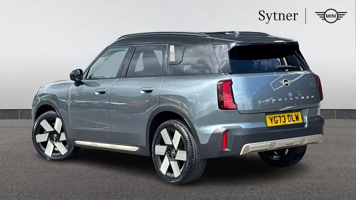 Used Mini Countryman Exclusive 170 HP (125 kW) 2024 Green SUV