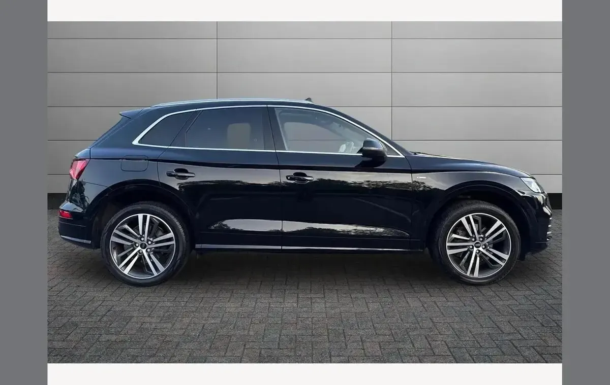 Used Audi Q5 S-Line 190 HP (139 kW) 2020 Black SUV