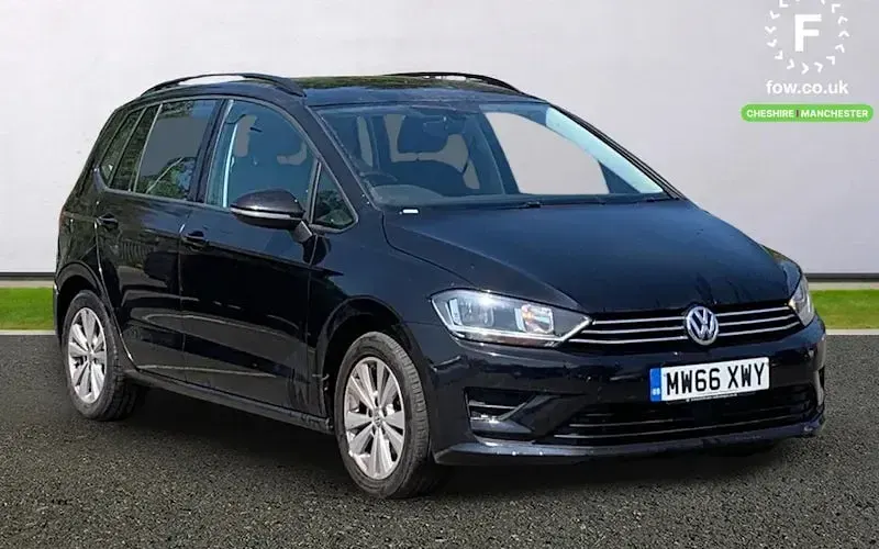Used VW Golf VII SE 125 HP (91 kW) 2017 Hatchback