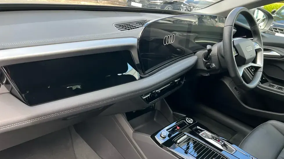Used Audi A6 e-tron Sport 210 kW (286 HP) 2025 Blue Estate