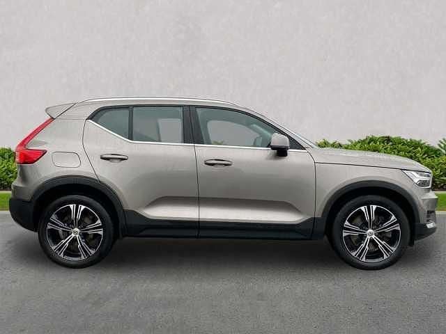 Used Volvo XC40 Inscription 211 HP (155 kW) 2021 Grey SUV