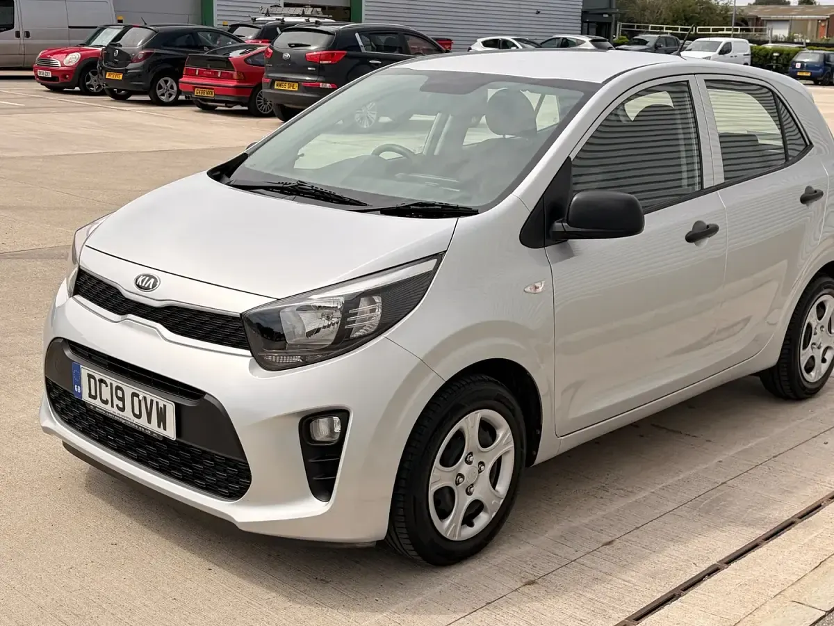 Used Kia Picanto 66 HP (48 kW) 2019 Silver Hatchback