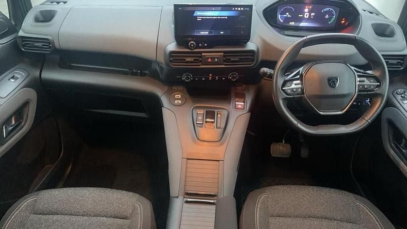 Used Peugeot e-Rifter Allure 98 kW (134 HP) 2025 Blue MPV