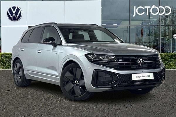 Silver Used 2025 VW Touareg Black Edition SUV | £52,497 (Fair price) - Image 1/4
