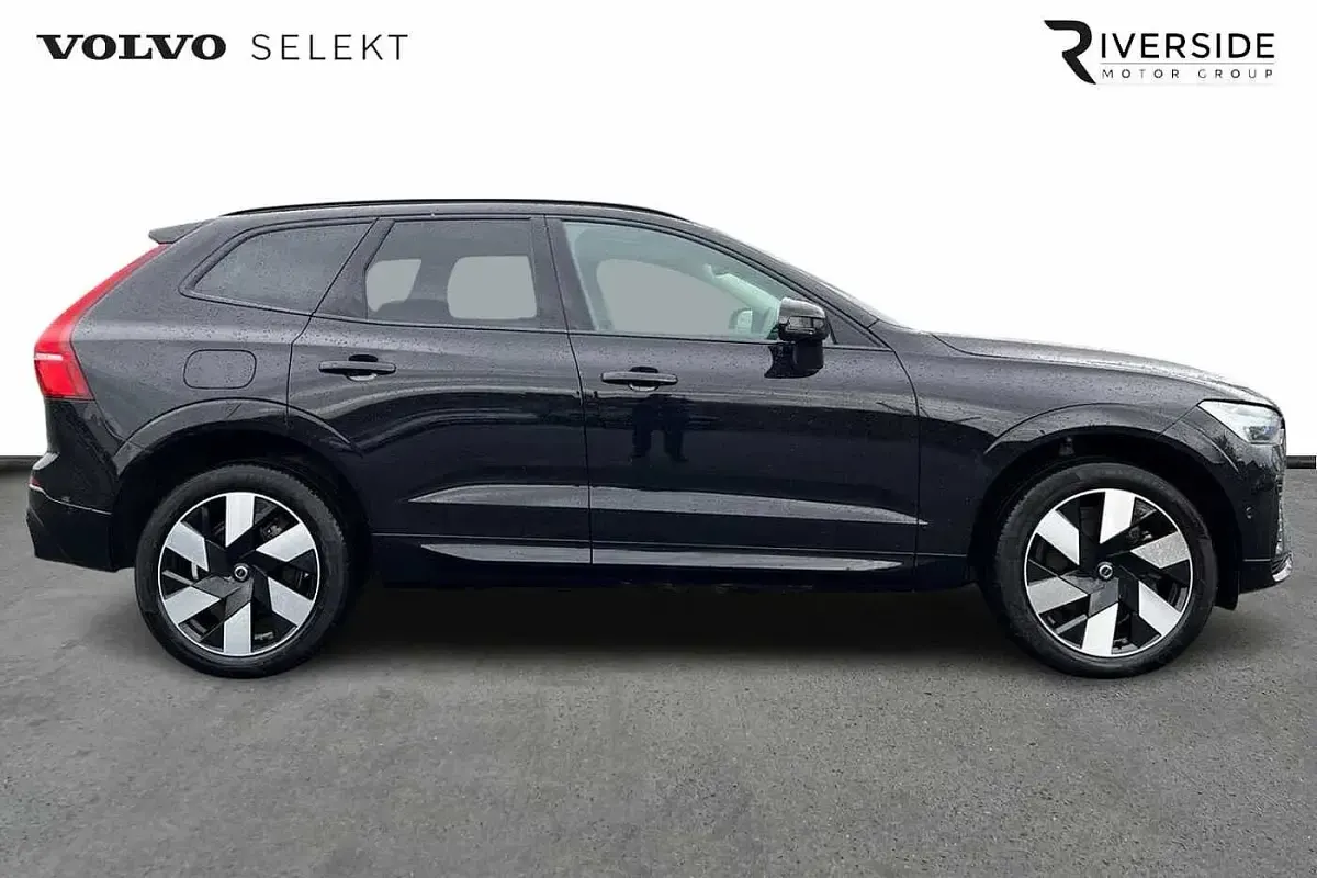 Usado Volvo XC60 Ultra 455 HP (334 kW) 2025 Preto SUV