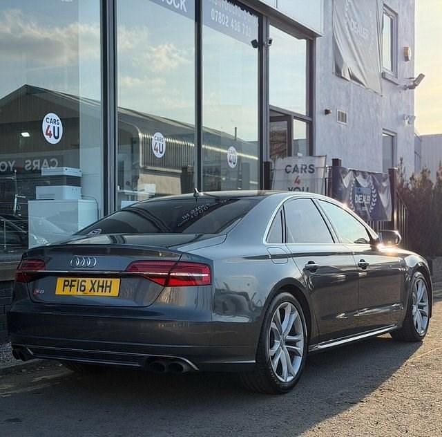 Used Audi S8 Advanced 520 HP (382 kW) 2016 Grey Sedan