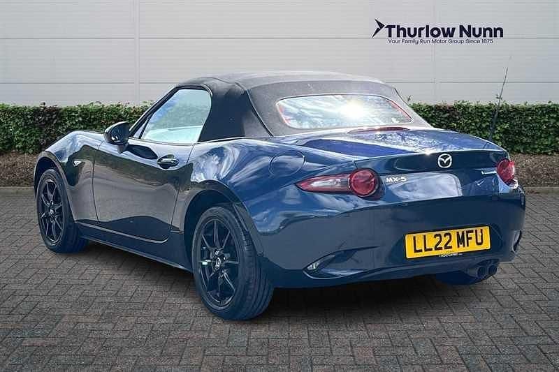 Begagnad Mazda MX5 132 HK (97 kW) 2022 Blå Cab