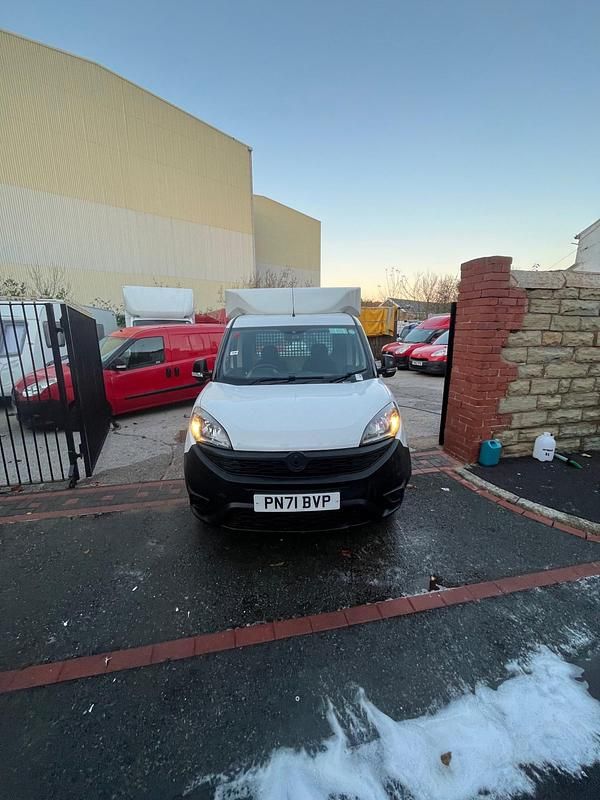 White Used 2021 Fiat Doblò MPV | £4,699 - Image 1/4
