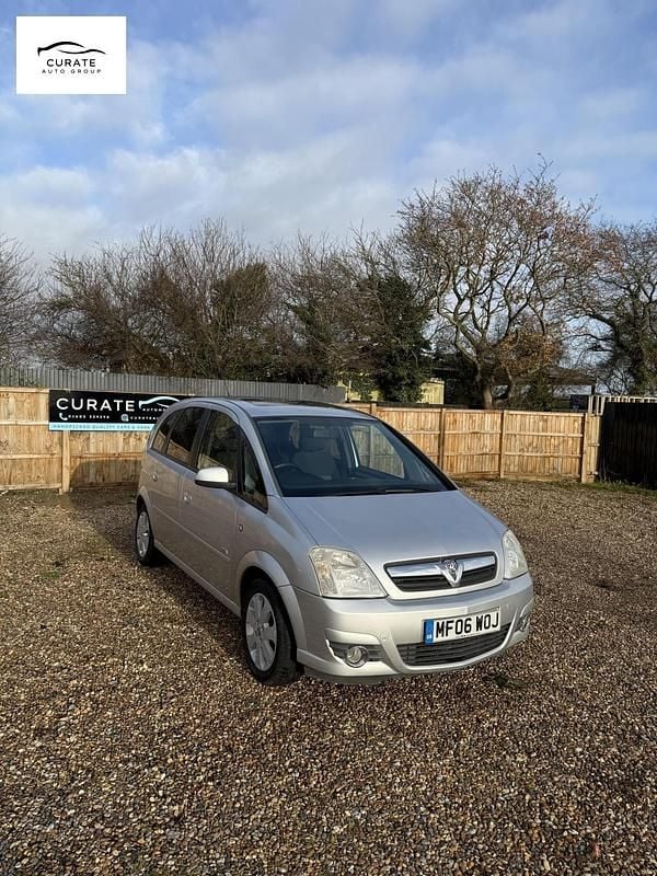 Used Vauxhall Meriva Design Edition 104 HP (76 kW) 2006 Silver MPV