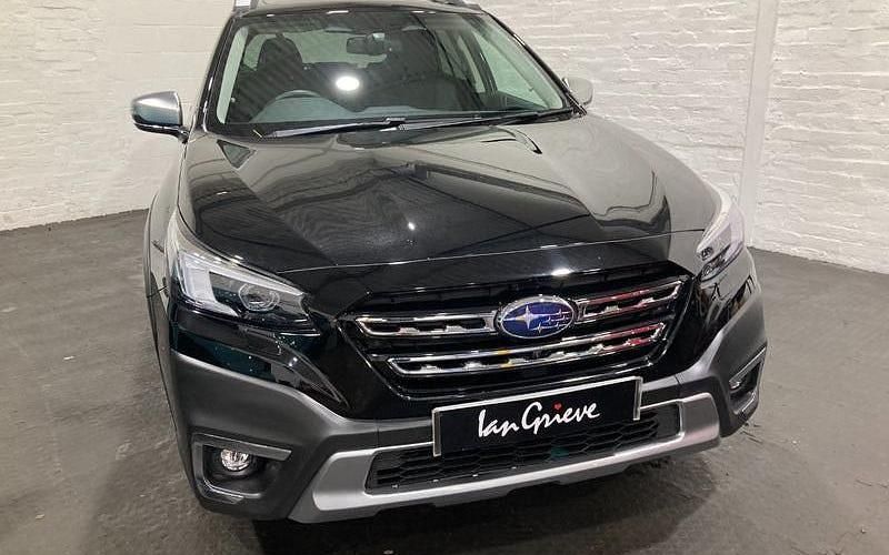 Used Subaru Outback 169 HP (124 kW) 2024 Black Estate