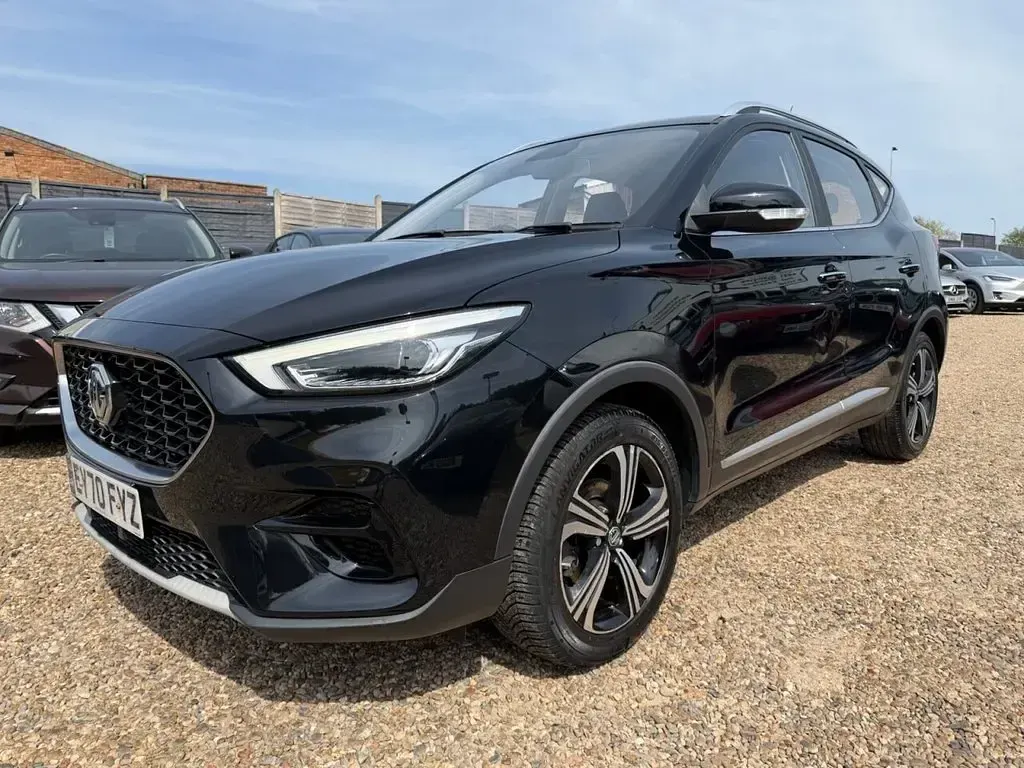Usado MG ZS Excite 106 HP (77 kW) 2020 Preto SUV