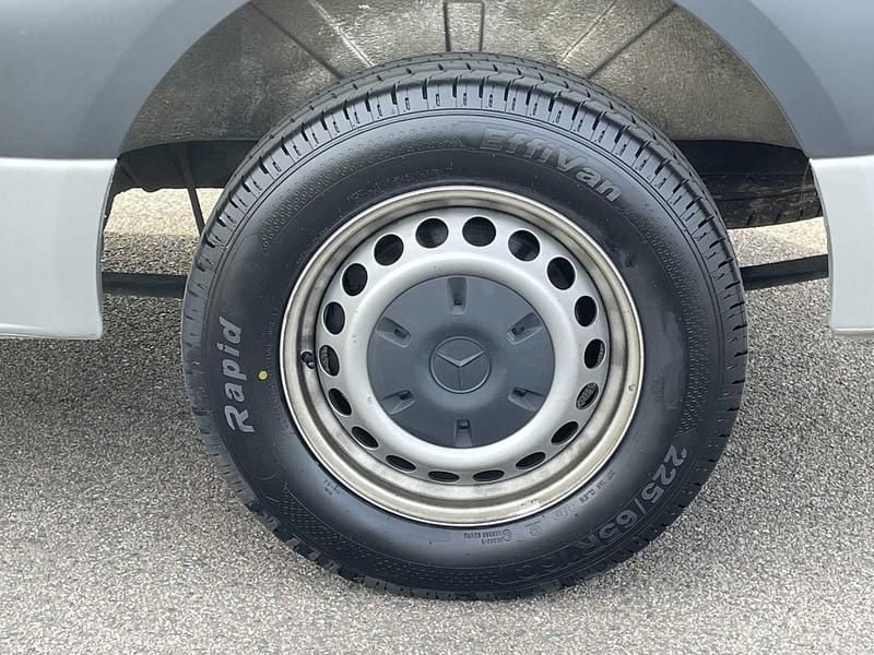 Used Mercedes Sprinter Premium 148 HP (108 kW) 2024 Silver Van