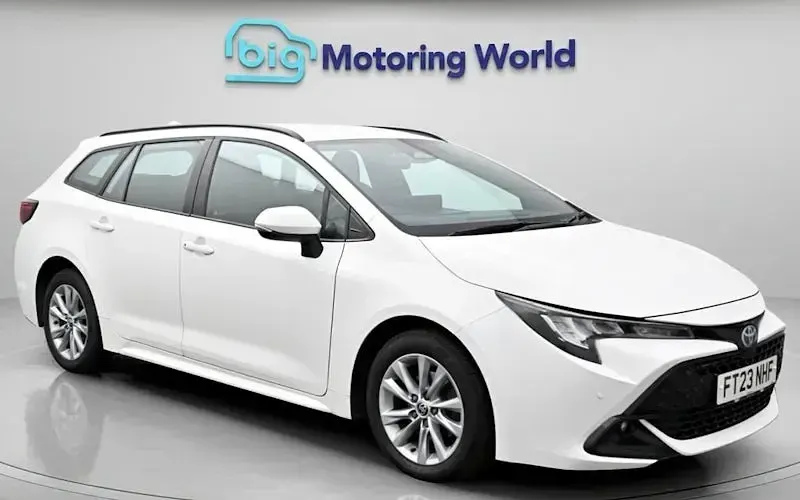 Used Toyota Corolla 140 HP (102 kW) 2026 Estate
